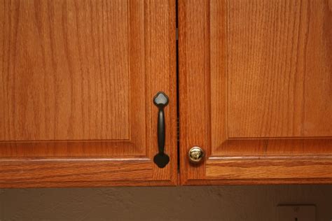 Kitchen Cabinet Door Knob Placement Door Knobs