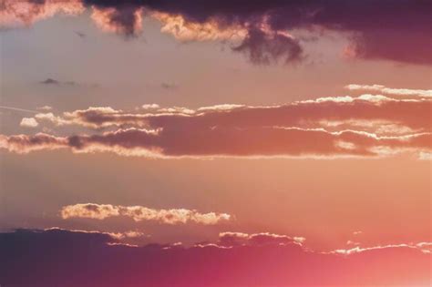 Hermosas Nubes Del Cielo Al Atardecer Foto Premium