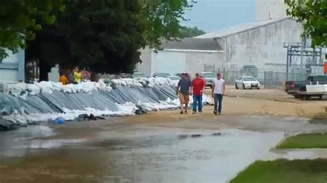 2014 Rock River In Rock Valley Ia Flooding 6172014 Video 1 Of 5