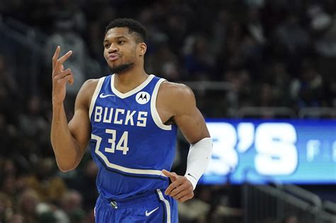 Nba Giannis Antetokounmpo Returns Bucks Win 6th Straight