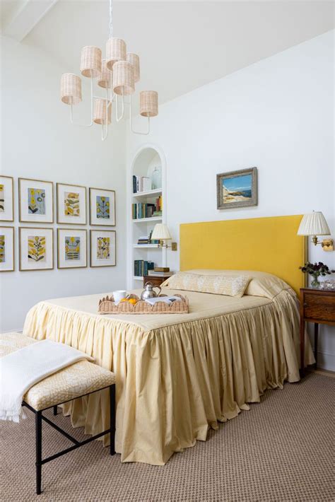 25 Bedroom Wall Paint Ideas For A Good Night’s Sleep