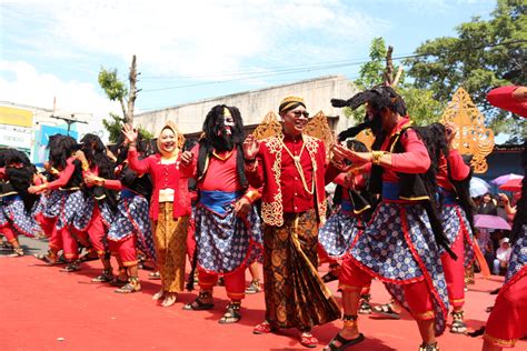 Purbalingga Culture Vaganza dan Pawai Budaya – RSUD dr. R. Goeteng Taroenadibrata Purbalingga