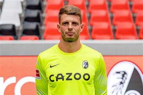 Freiburg Fu Ball Benjamin Uphoff Verl Ngert Vertrag Beim Sc Freiburg