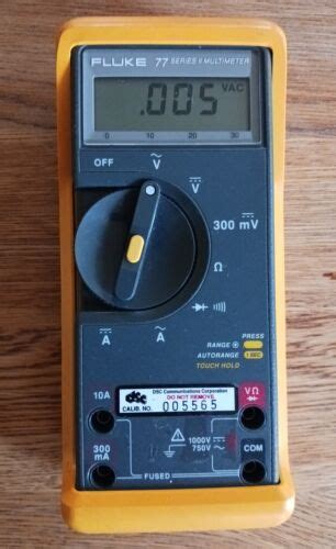 Fluke Series Ii Digital Multimeter Voltmeter W Test Leads Case Ebay