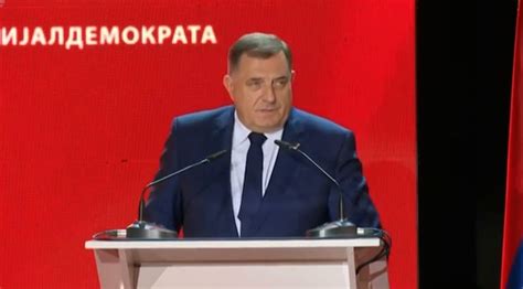 U Doboju održan Sabor SNSD a Dodik opet o mirnom razlazu