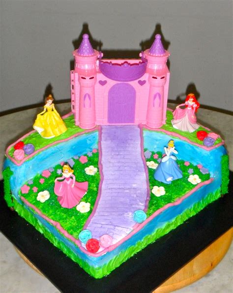 Princess Scenery Castle Cake