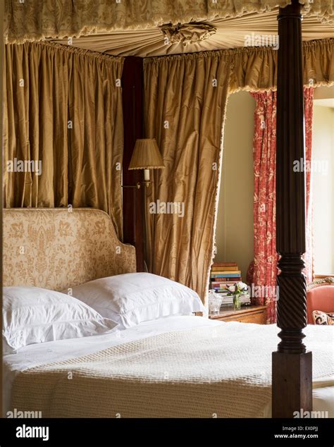 Four Poster Canopy Bed Curtains