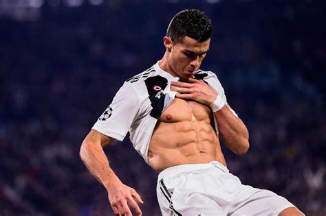 Football Italie Ita Cristiano Ronaldo Ajoute 100ME Aux Recettes De