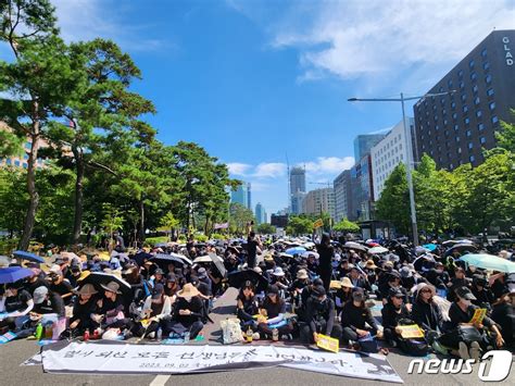 서이초 교사 49재 앞두고 20만명 국회 앞으로공교육 정상화