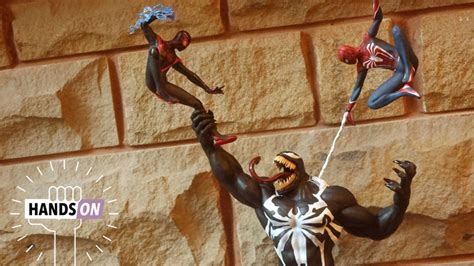 Hands On All Inches Of Marvel S Spider Man S Venom Statue