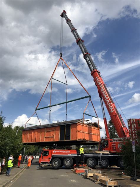 verladen fertighaus kran und transport hueffermann s Hüffermann