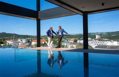 Countdown zur Eröffnung des neuen Freistädter Hotels Freigold läuft