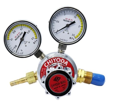 Chiyoda Seiki Japan Acetylene Gas Regulator With Two Pressure Gauges Model W22 14 M1615 Cga540