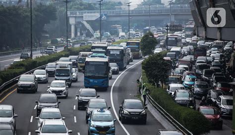 Tekan Kemacetan Pengaturan Jam Kerja Di Jakarta Akan Diuji Coba Foto