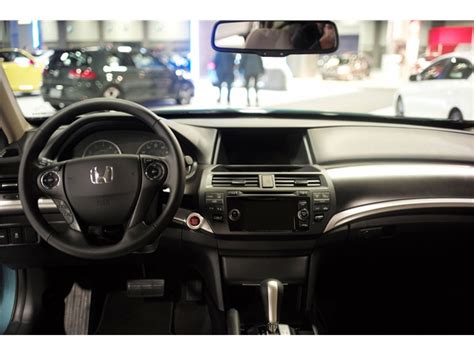 2015 Honda Crosstour: 44 Interior Photos | U.S. News