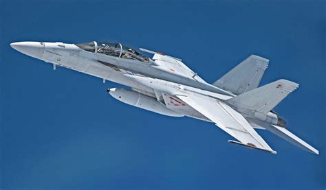 Us Navy Test Flies First F 18 Super Hornet Irst