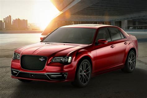 2023 Chrysler 300 Specs, Price, MPG & Reviews | Cars.com