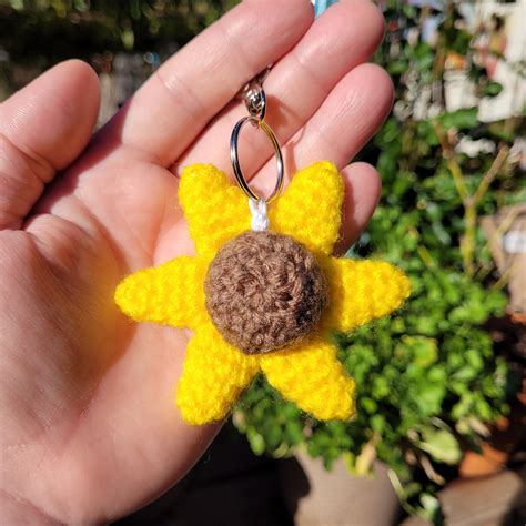 Sunflower Crochet Keychain Amigurumi Stuffed Toy Yarn Etsy