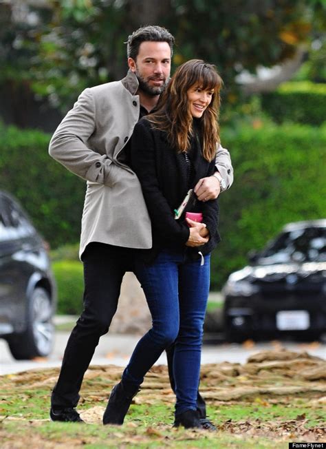 Ben Affleck And Jennifer Garner Share A Sweet Moment During Afternoon Stroll Huffpost