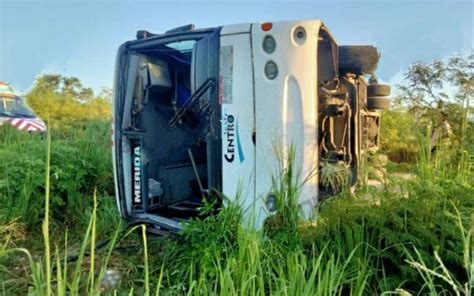 Volcadura De Autobús De La Línea Autocentro Deja 19 Lesionados En