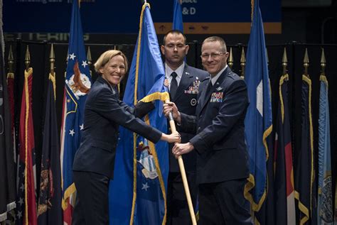 Afrls Th Human Performance Wing Welcomes New Commander Air Force