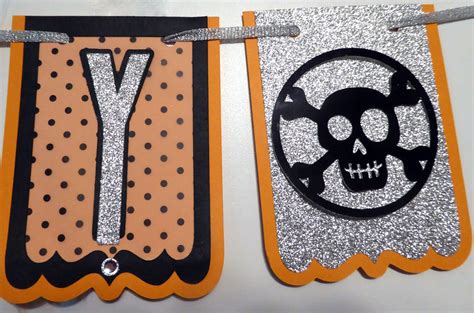 Pink Panoply: Cricut Halloween Banner - Spooky