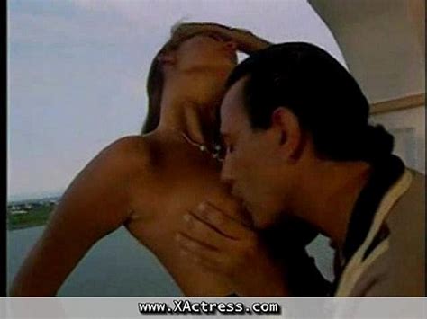 Rastrea A Esta Actriz XVIDEOS