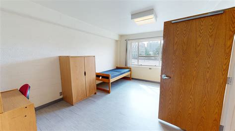 Read Hall Single Room With Bathroom