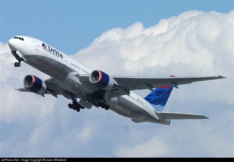 N861DA Boeing 777 232 ER Delta Air Lines Jason Whitebird JetPhotos