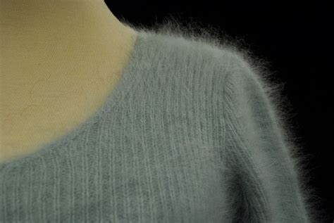 301 001 Woman S Angora Sweater