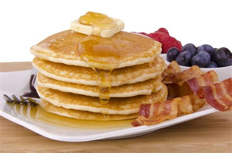 Apple Pancakes with Bacon and Maple Syrup - Hampshire Farmers Markets