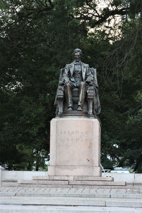 Abraham Lincoln Statue In Grant Park Chicago Illinois