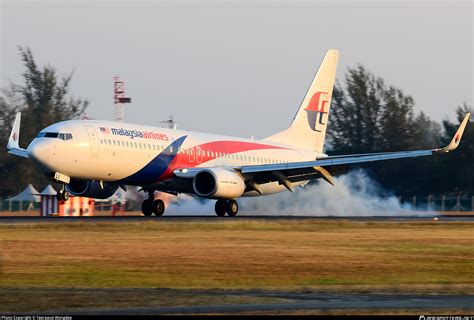 9M-MLI Malaysia Airlines Boeing 737-8FZ(WL) Photo by Teerawut Wongdee | ID 592705 ...