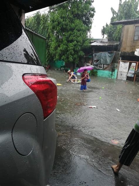 Look Ulysses Brings Floods In Pasig Relief Goods Packed For Victims