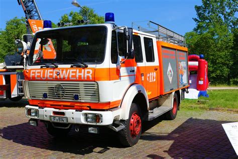 Feuerwehr Frankfurt am Main Mercedes Benz Löschfahrzeug am 03 06 23 bei