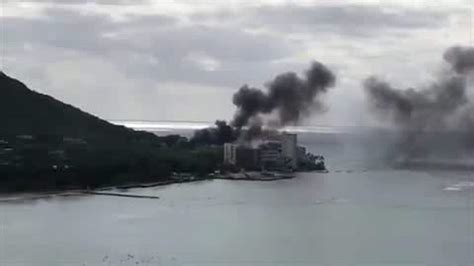 Honolulu Hawaii Shooting Leaves Two Officers Dead Homes Torched Police Say The Washington Post