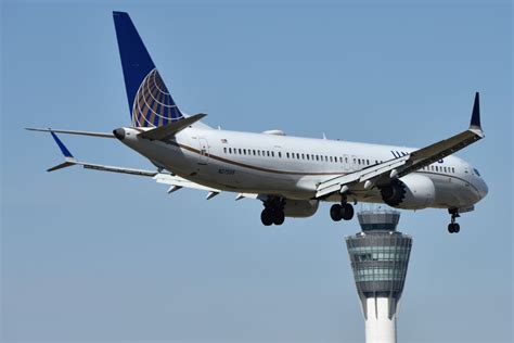 Photo Of United B39M N27509 FlightAware