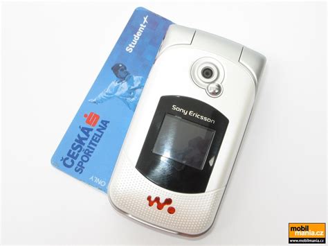 Sony Ericsson W Pictures Official Photos