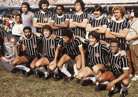 S Crates En El Corinthians F Tbol Y Democracia Corinthiana