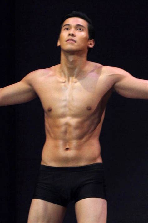 Pinoy Naked Enchong Dee