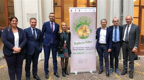 San Miniato Torna La Mostra Mercato Del Tartufo Al Via Tre Fine