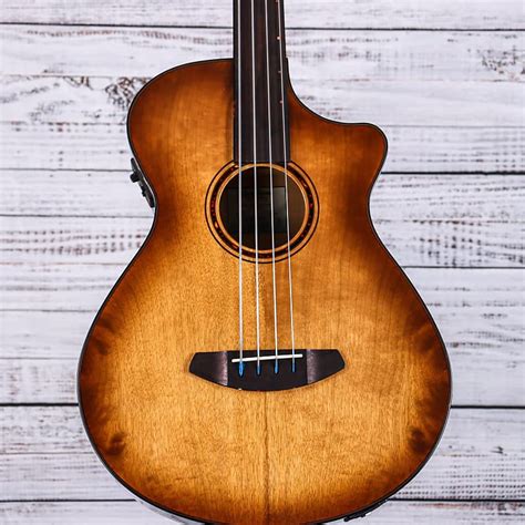 Breedlove Pursuit Exotic S Concerto Fretless Ce Bass Amber Reverb