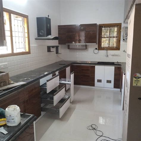 Modern Wooden L Shape Modular Kitchen At Rs 1400 Sq Ft In Nandivaram