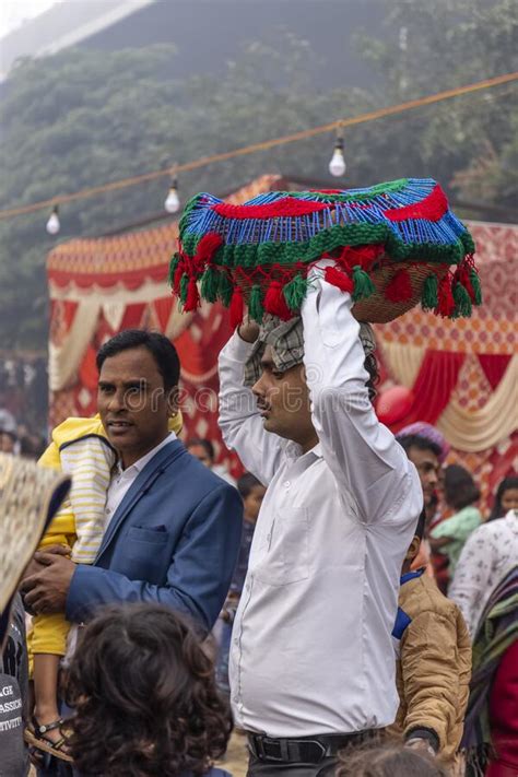 Indian Devotees Performing Rituals On Chhath Puja Editorial Image