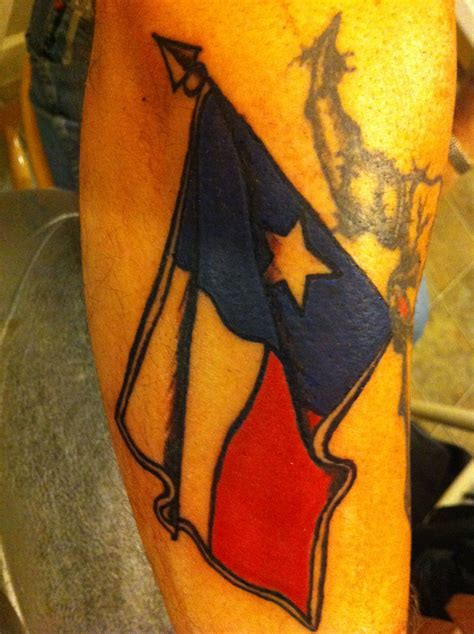 Texas Flag Left Side Of Steer Skull Right Forearm Texas Tattoos