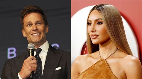 Why Was Kim Kardashian Booed During Tom Bradys Roast On Netflix