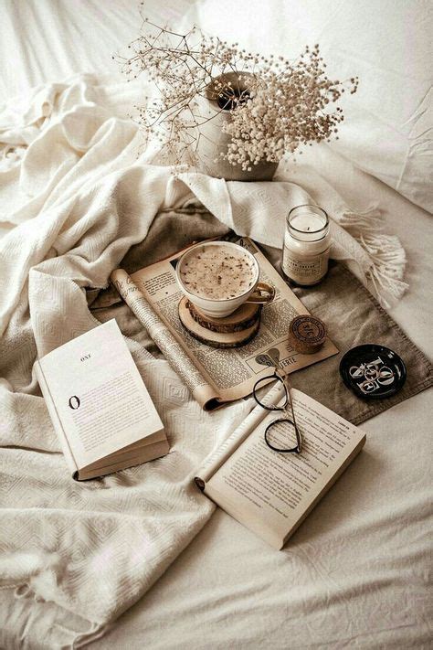 28 Aesthetic Table Decoration Idea's in 2021 | table decorations, coffee and books, face vase