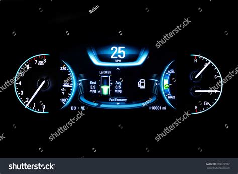 Modern Light Car Mileage Dashboard Milage Stock Photo 669929977 ...
