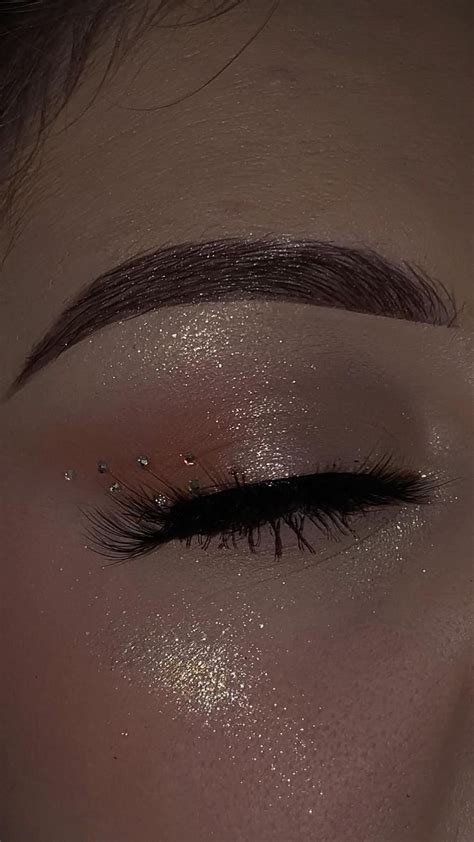 Cassies Rhinestone Wing In Euphoria Season 2 Sparkly Makeup