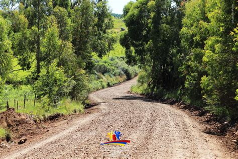 A Secretaria De Obras Est Realizando Obras De Recupera O Na Estrada